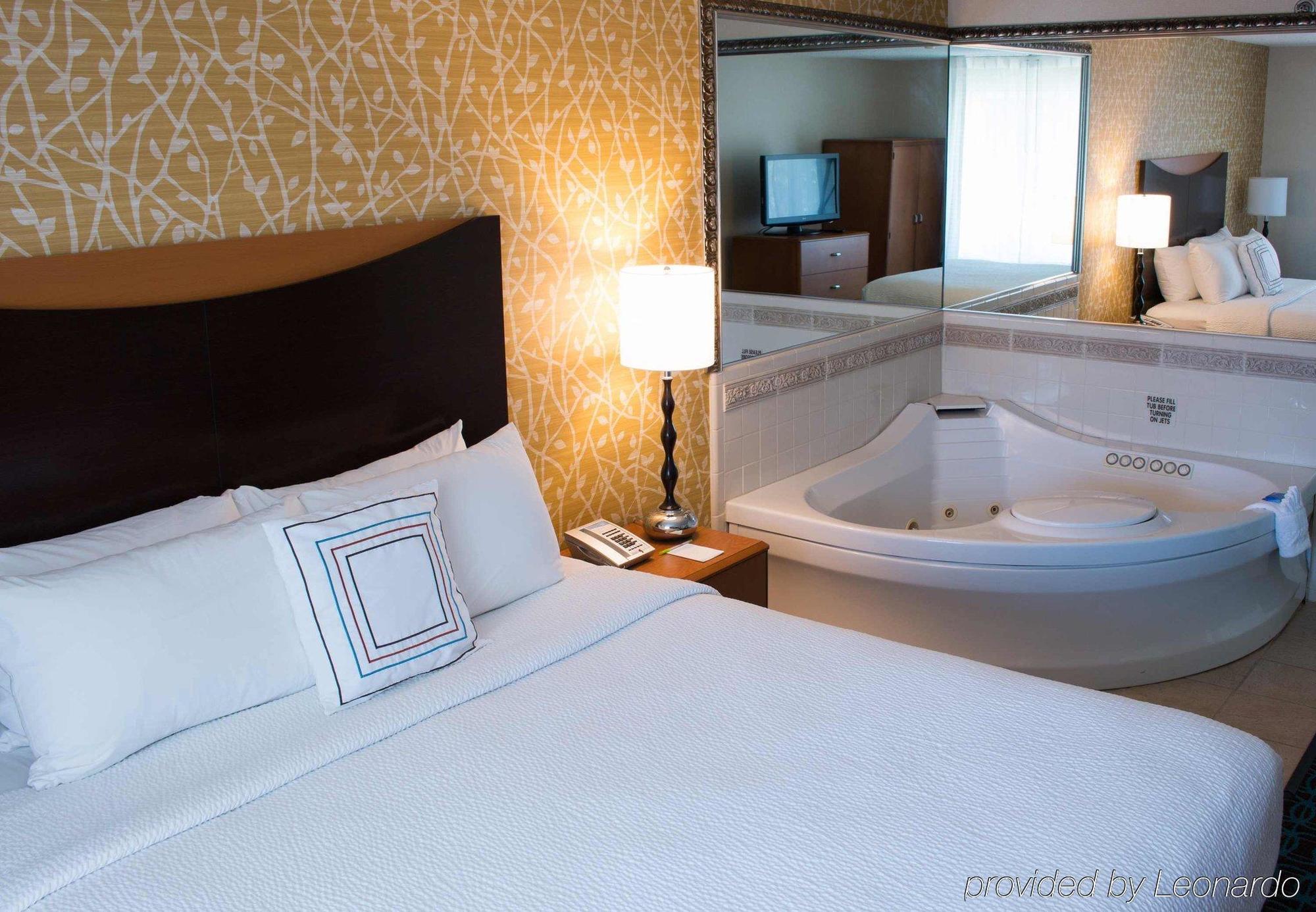 Fairfield Inn & Suites Oakland Hayward Eksteriør billede